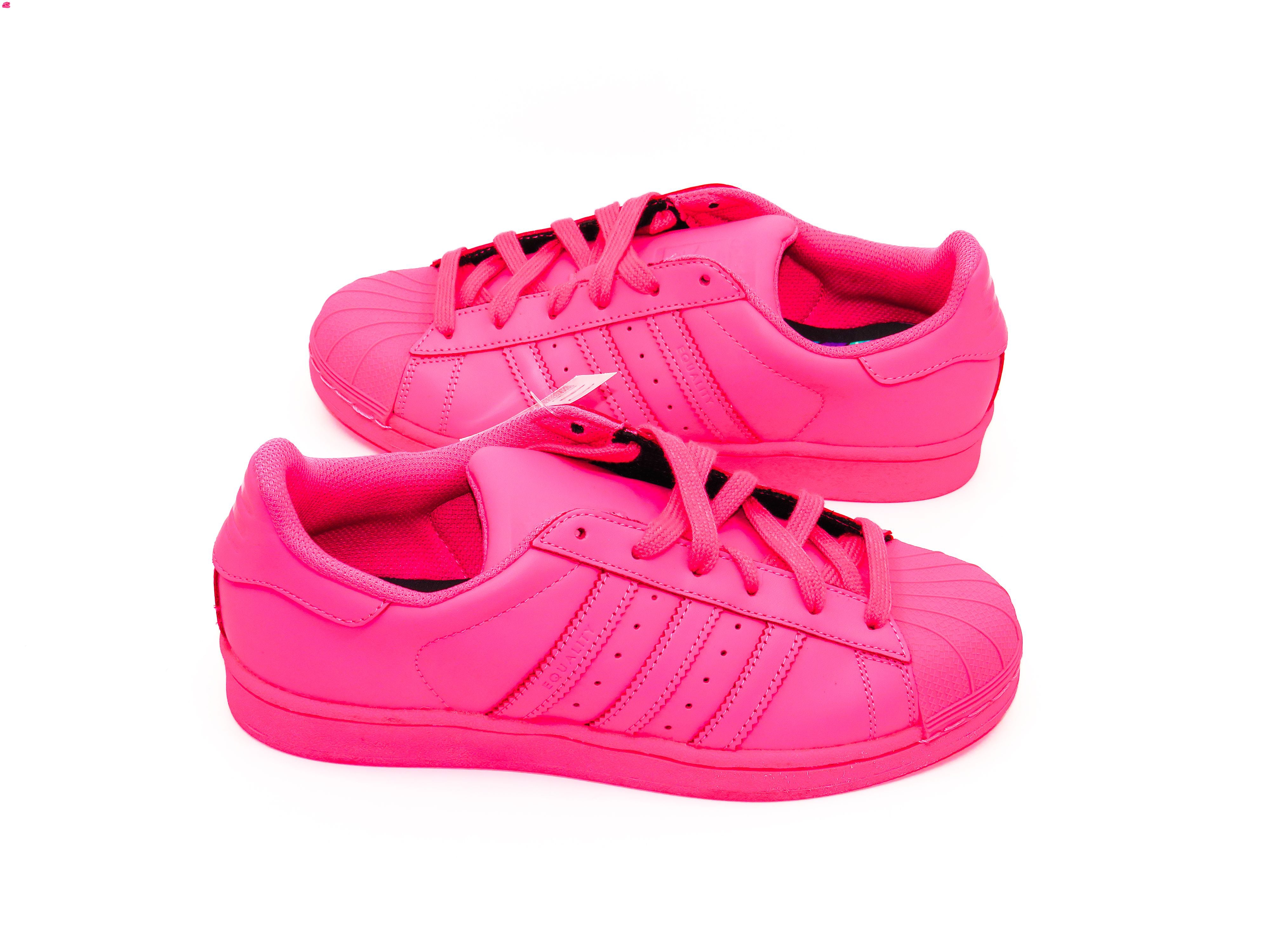 Superstar leather trainers Adidas x Pharrell Williams Pink size